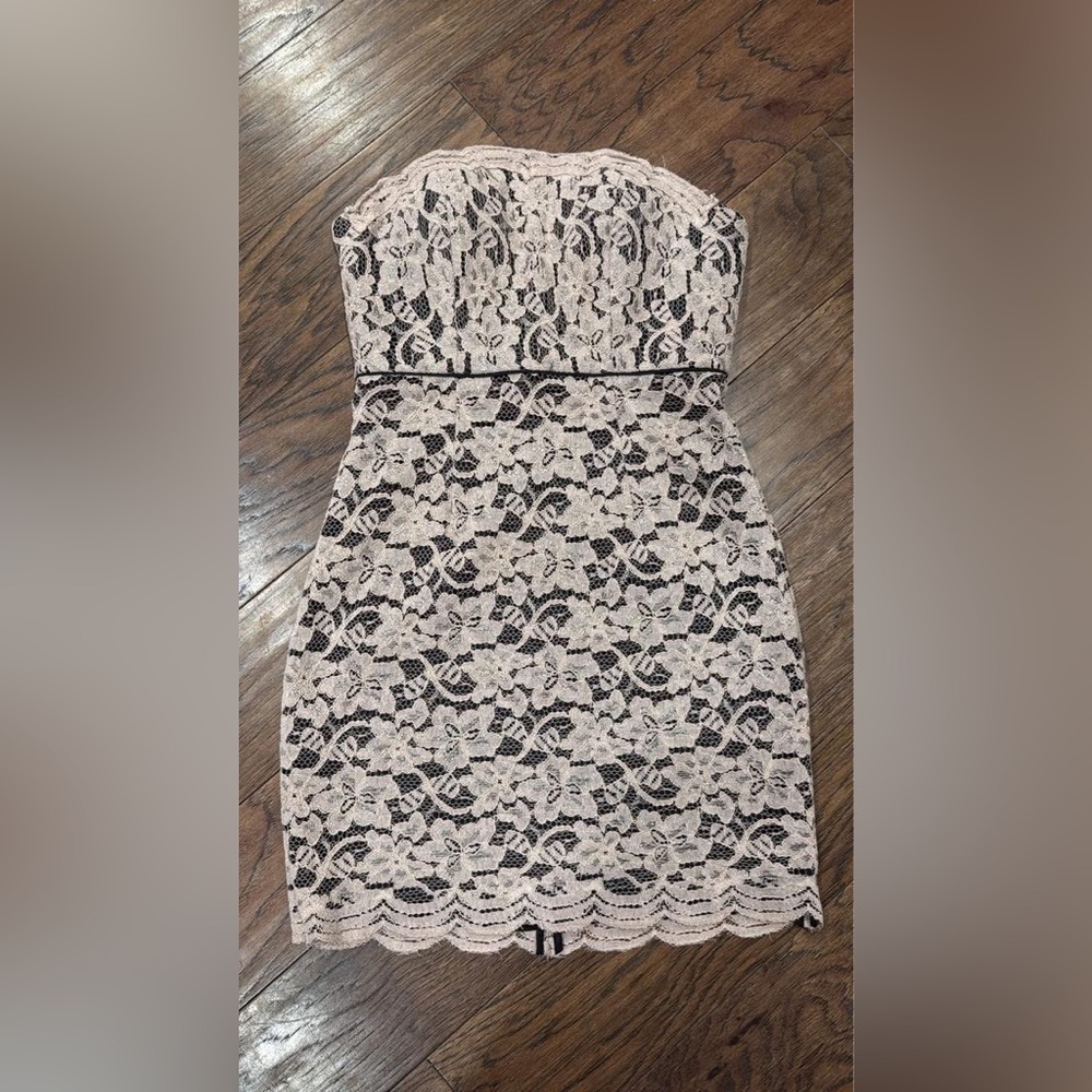 Diane Von Furstenberg Strapless Lace Dress in Black and Cream